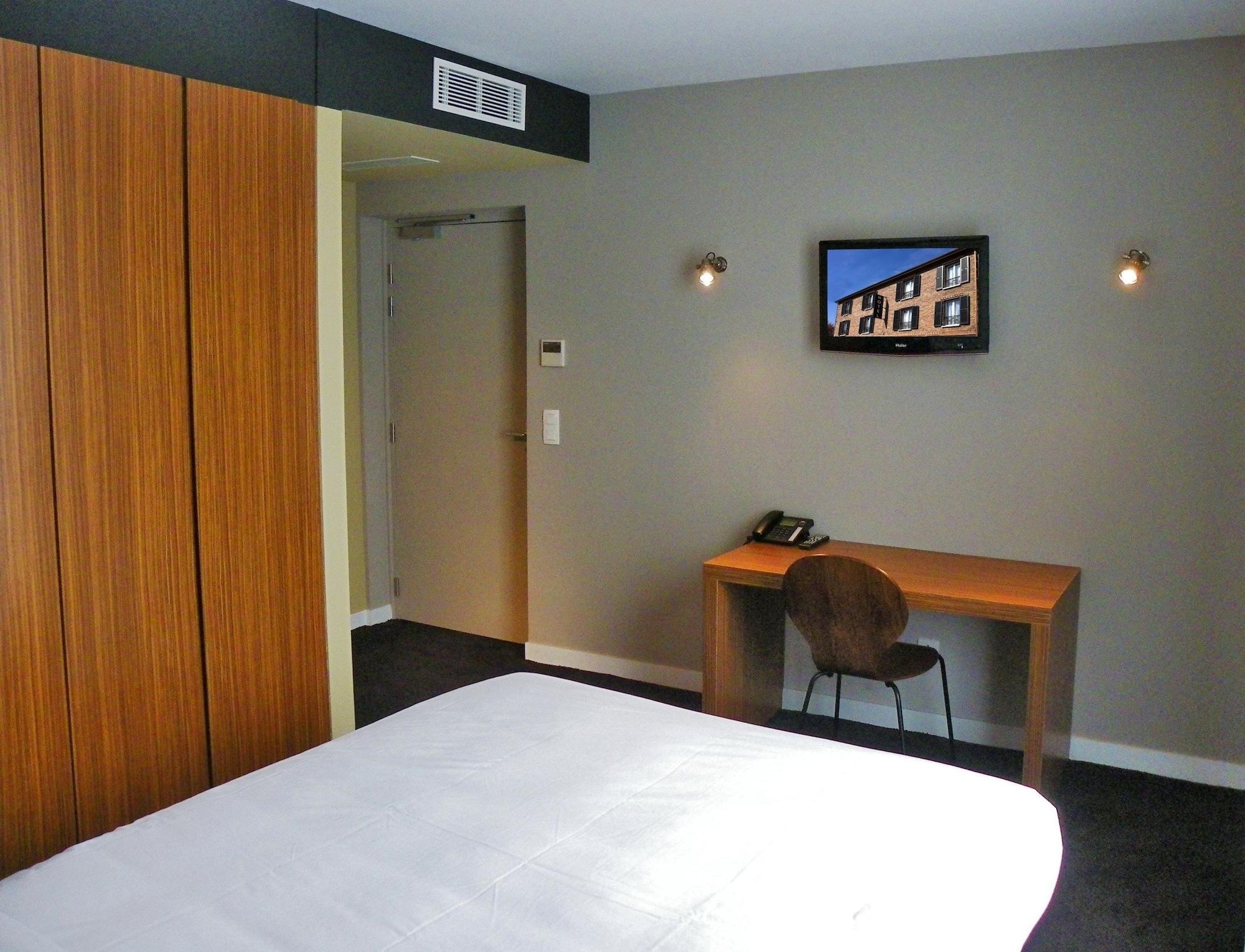 Hotel Les Terres Blanches Chatou Eksteriør bilde