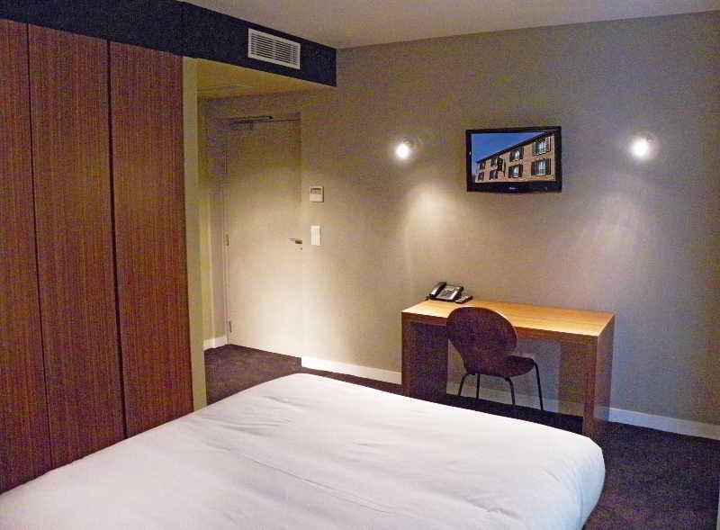 Hotel Les Terres Blanches Chatou Eksteriør bilde